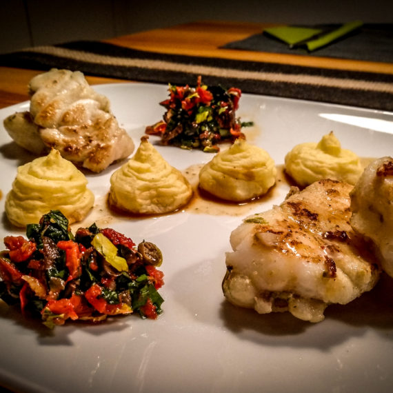 Seeteufel mit Prinzess-Kartoffeln und Oliven-Tapenade